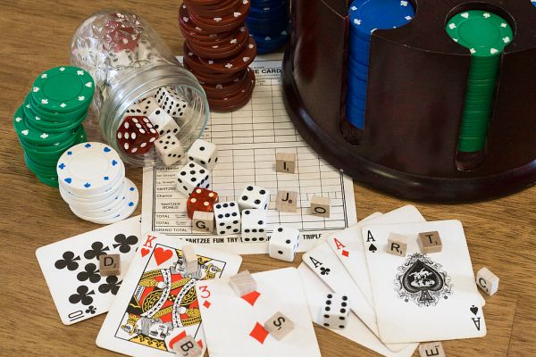 https://www.reddit.com/r/poker/comments/1u304cd/machine_12_13_at_casino_barcelona/ - 巴塞罗那赌场1/3“机器桌”体验：屏幕操作真的影响发挥吗？