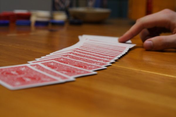 德州扑克情绪管理tilt control - 德州扑克情绪管理：Tilt Control的三大核心策略与实战解析